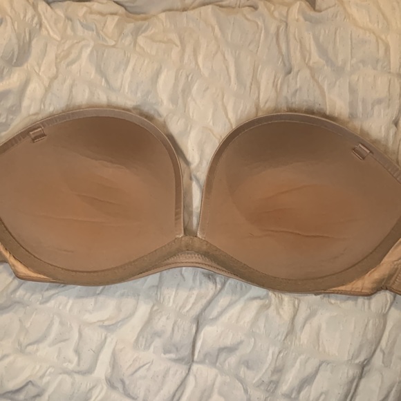 Victoria’s Secret beige strapless bra - Picture 6 of 7